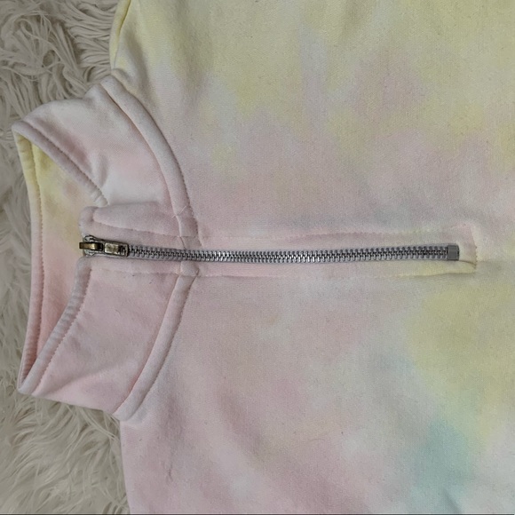 Donating Cropped Tie Dye Shirt - Picture 10 of 11